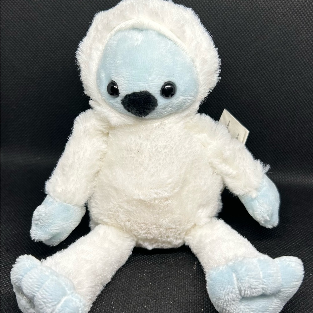 Brand New without box, Boris the Yeti Scentsy Buddy Clip.